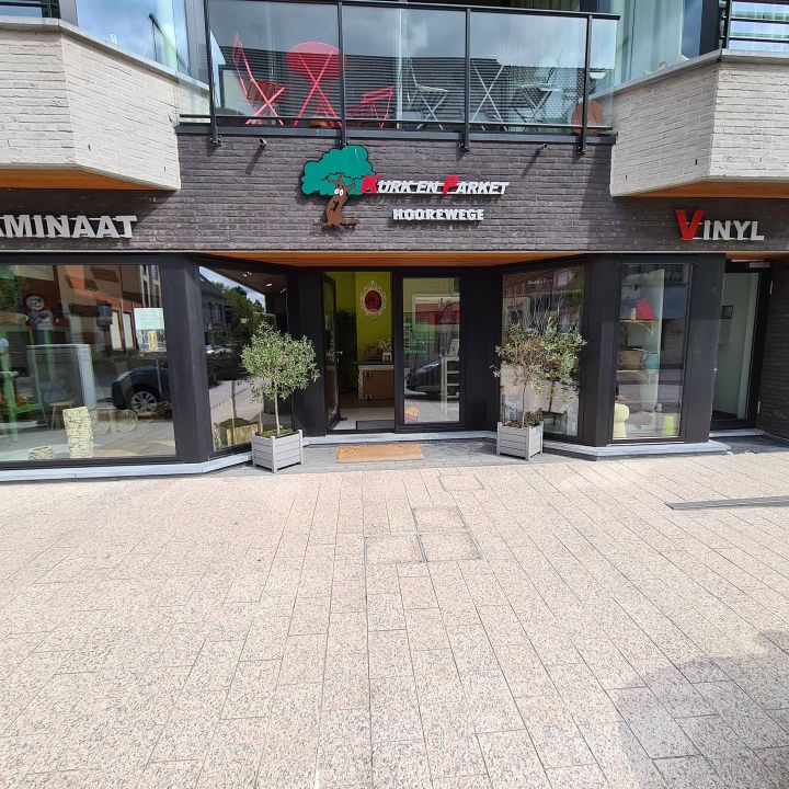 Toonzaal Kurk en Parket Hoorewege Toonzaal Kurk en Parket Hoorewege
